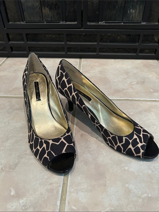 Bandalino Shoes - Franco Sarto Black & Beige Giraffe-Pattern Peep-Toe Heels